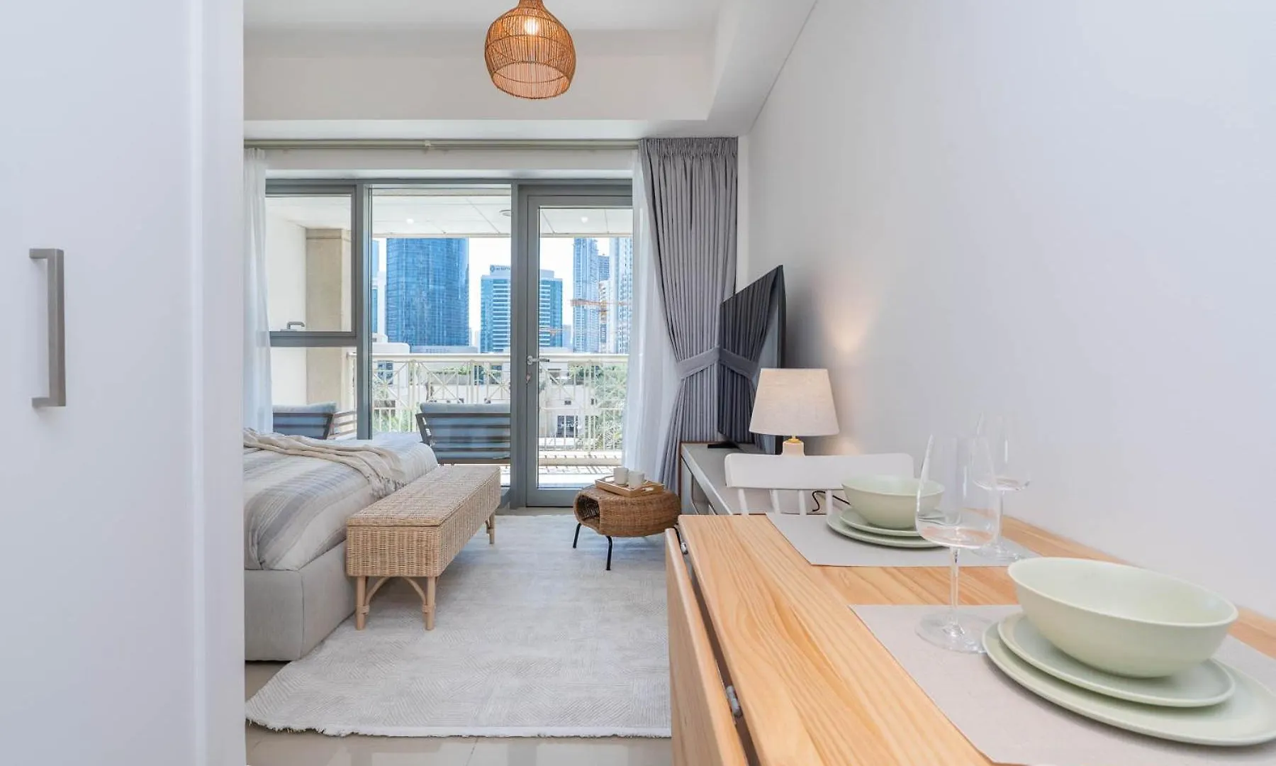Smartconceptliving Studio With Burj Khalifa View In Downtown Dubai Apartment